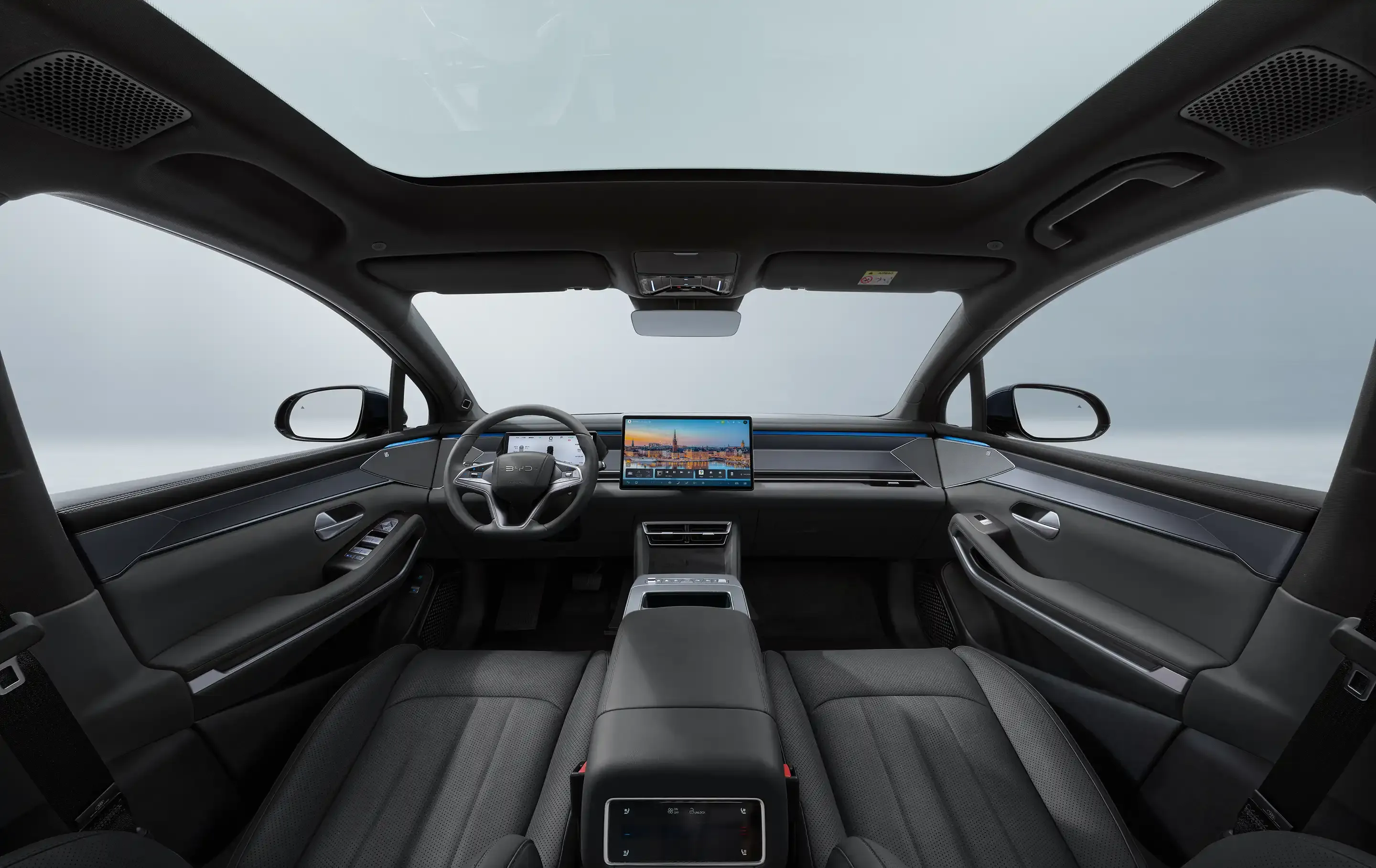 BYD ATTO 8 — foto 29