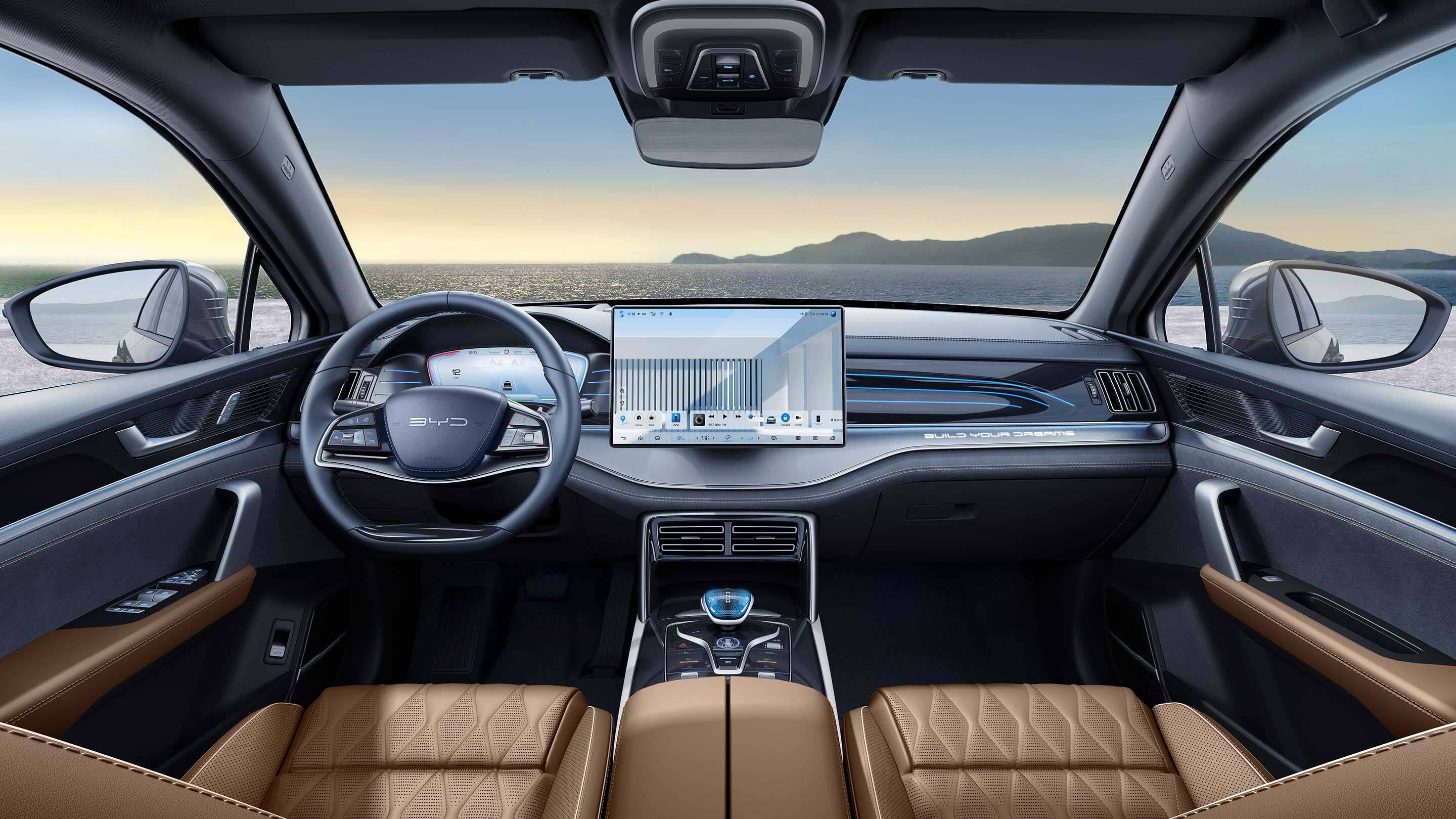 TAN EV — Interior e Multimídia