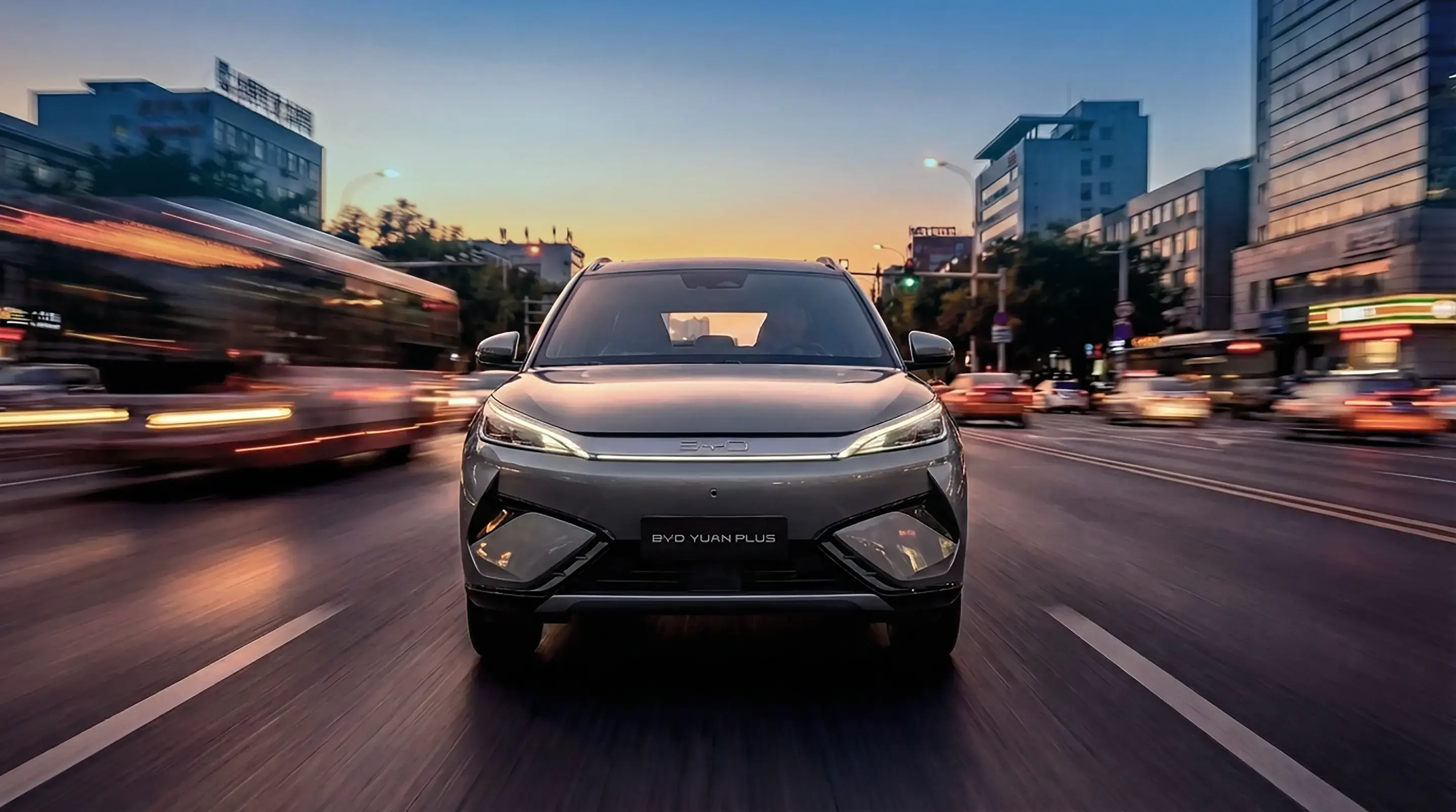 YUAN PLUS AWD — Identidade Dynasty